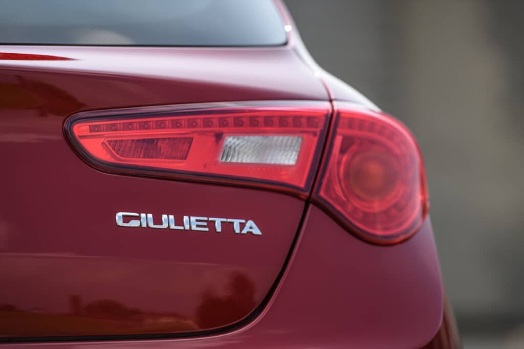 Alfa Romeo Giulietta ritorno logo