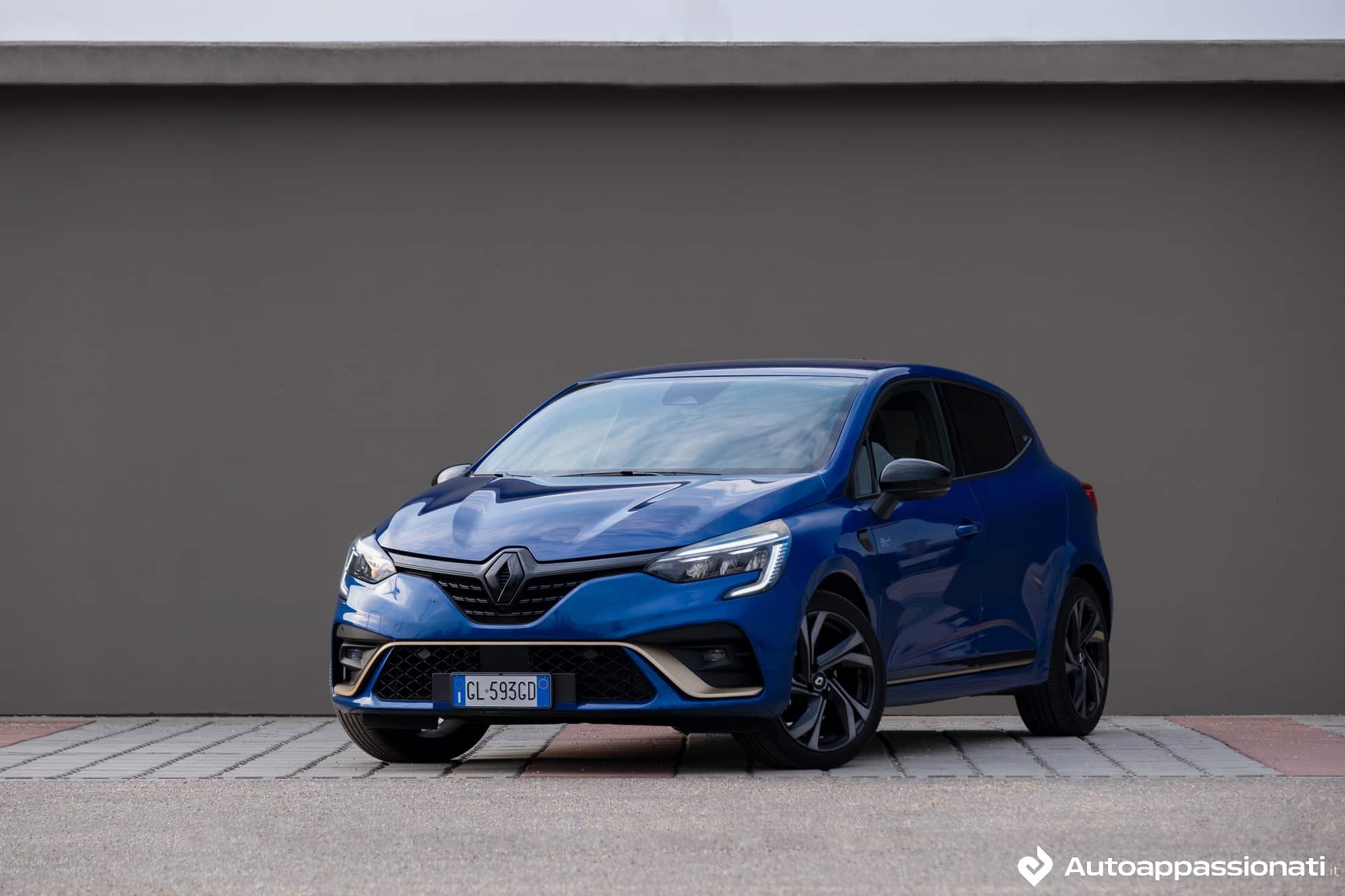 Renault Clio hybrid prova su strada