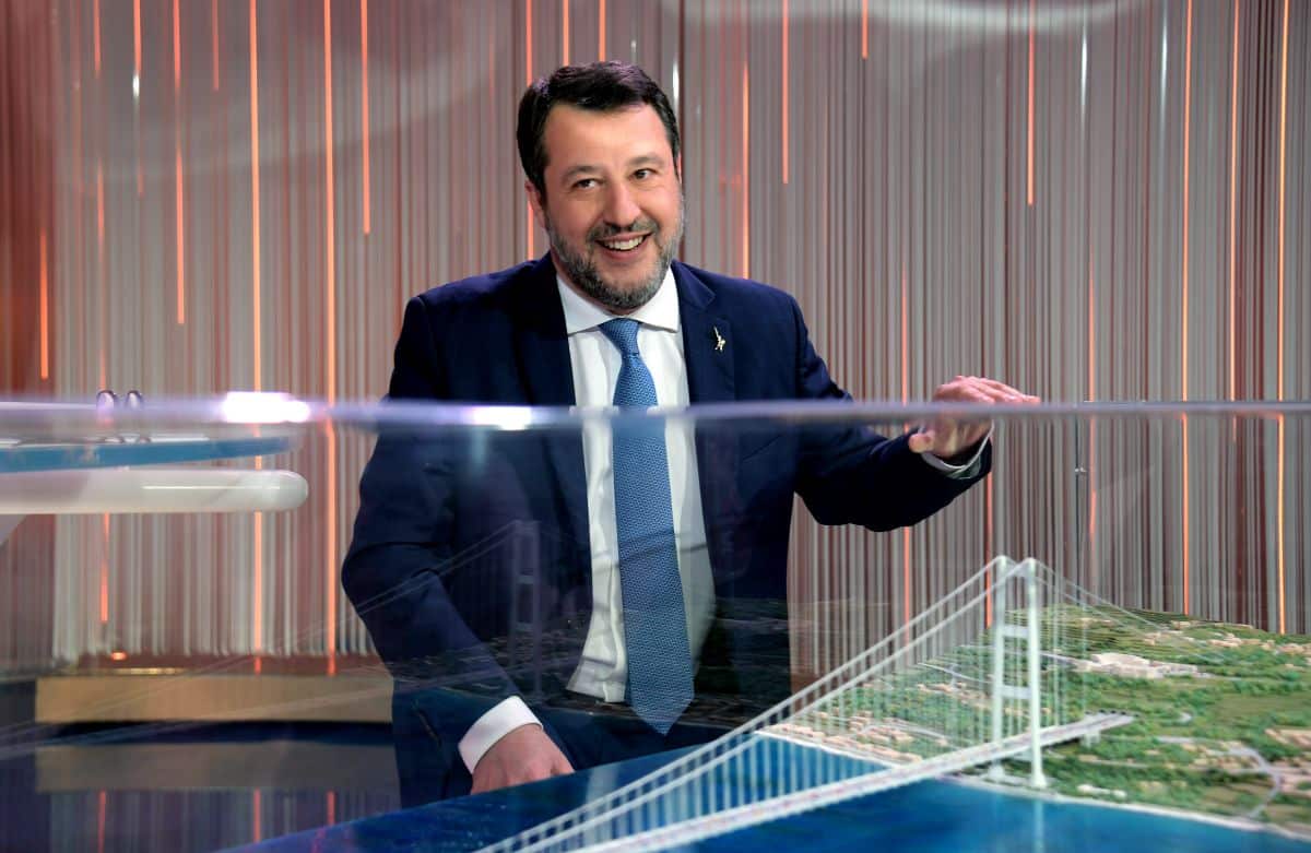 Ponte sullo Stretto di Messina: i vantaggi secondo Salvini