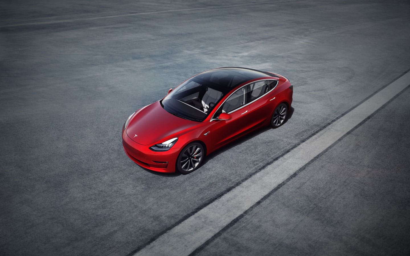 Sconto prezzo Tesla Model 3: scende ancora e accede agli incentivi