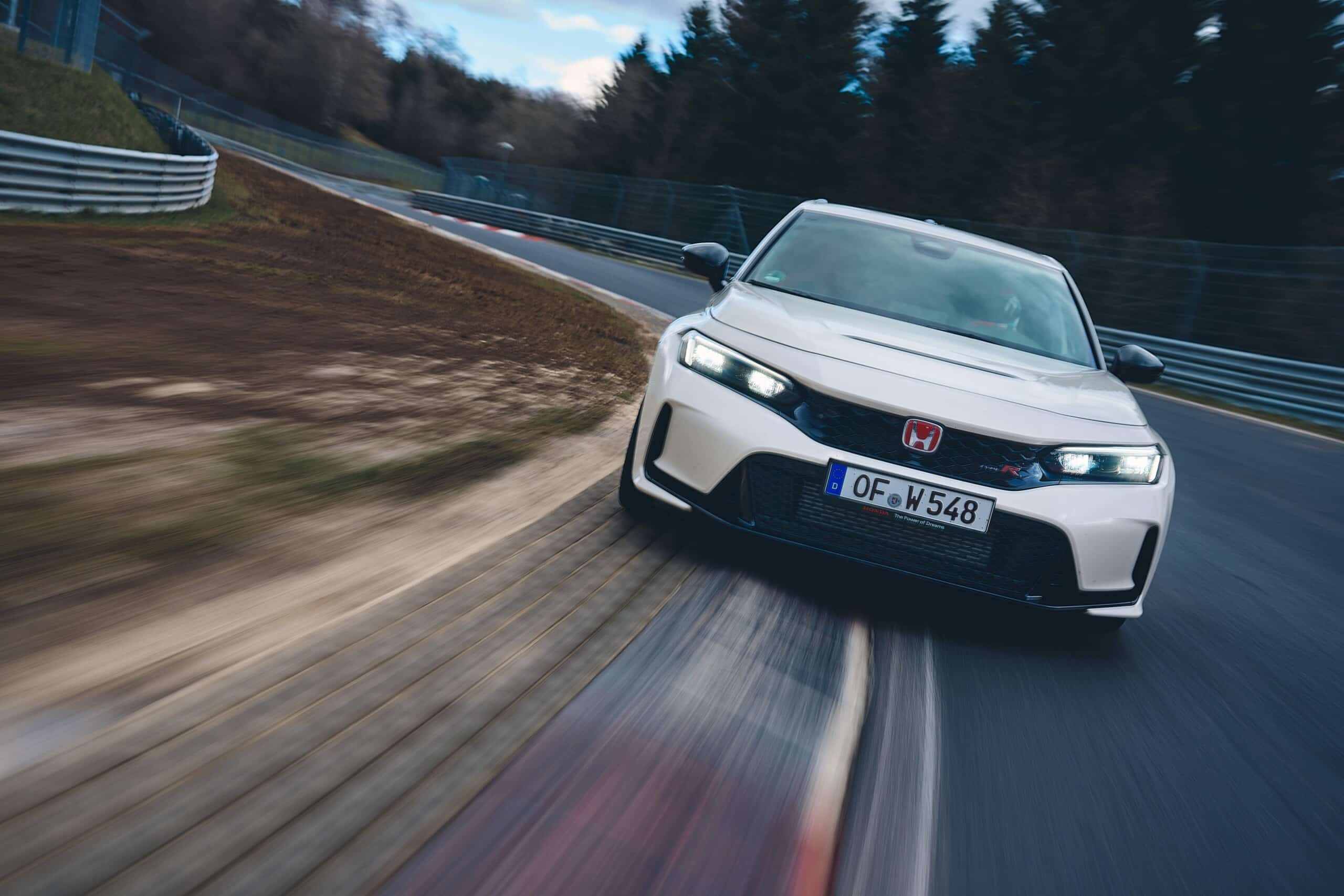La nuova Honda Civic Type R è la trazione anteriore più veloce al Nurburgring [VIDEO]