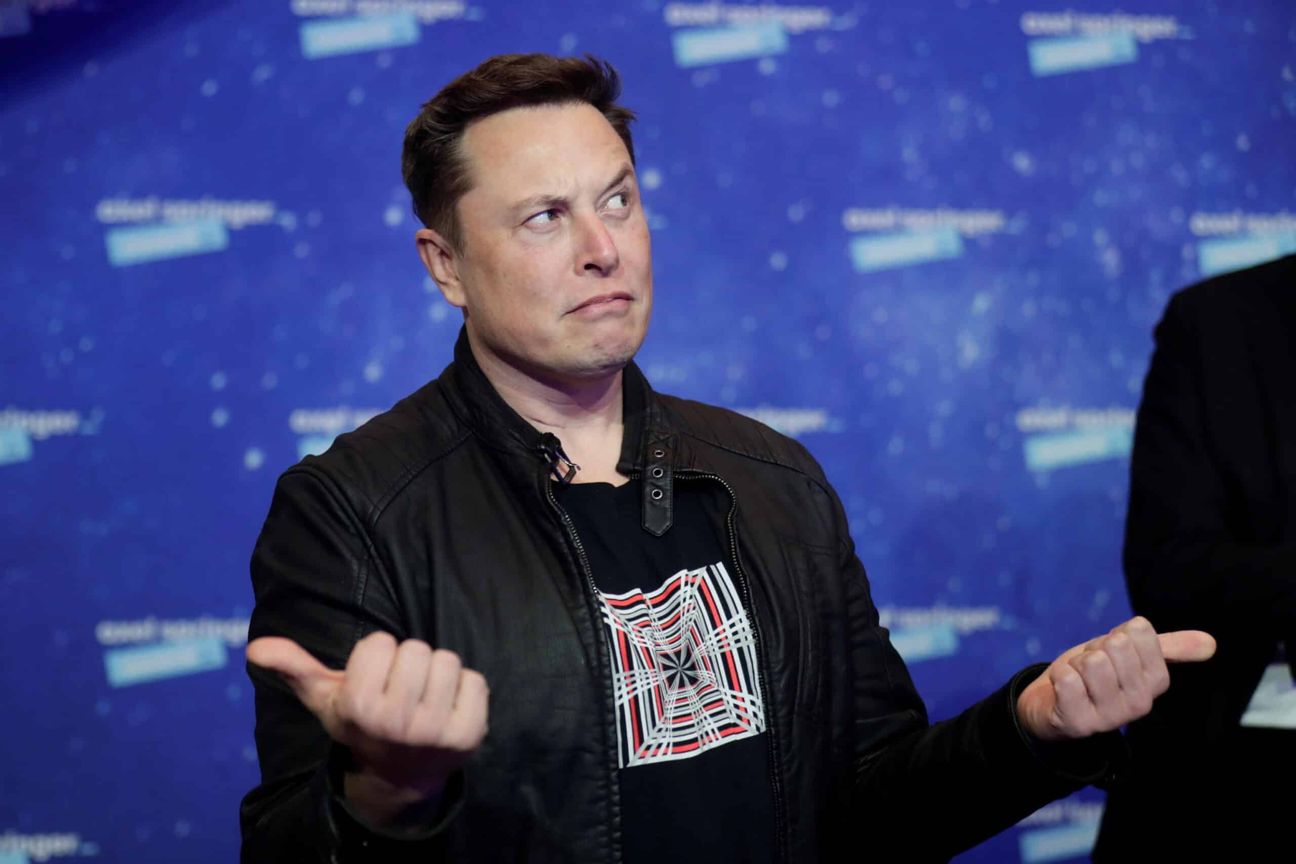 Musk, Tesla: “Nel 2023 uccideremo i motori termici”