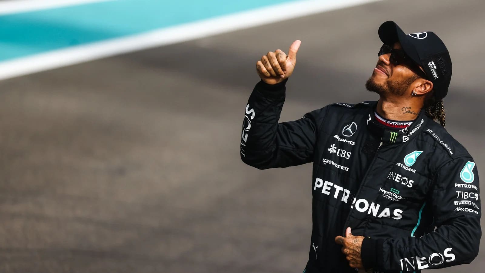 Lewis Hamilton con Mercedes-AMG F1 fino al 2025, è ufficiale