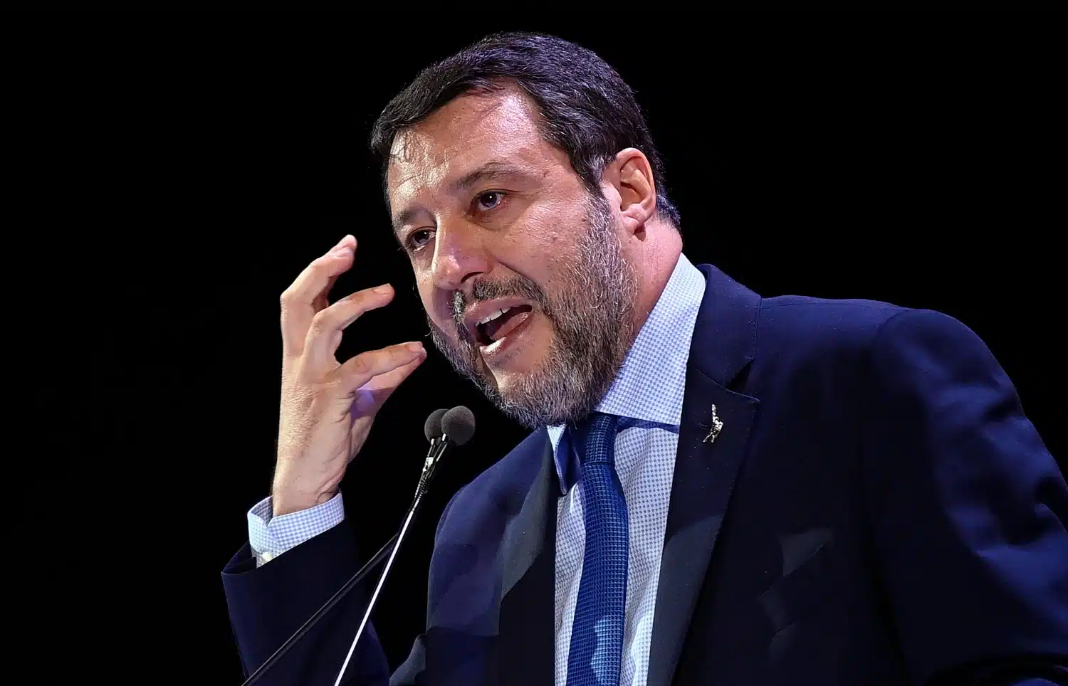 Salvini: “Dire di no alle auto Diesel e benzina oggi è una fesseria”